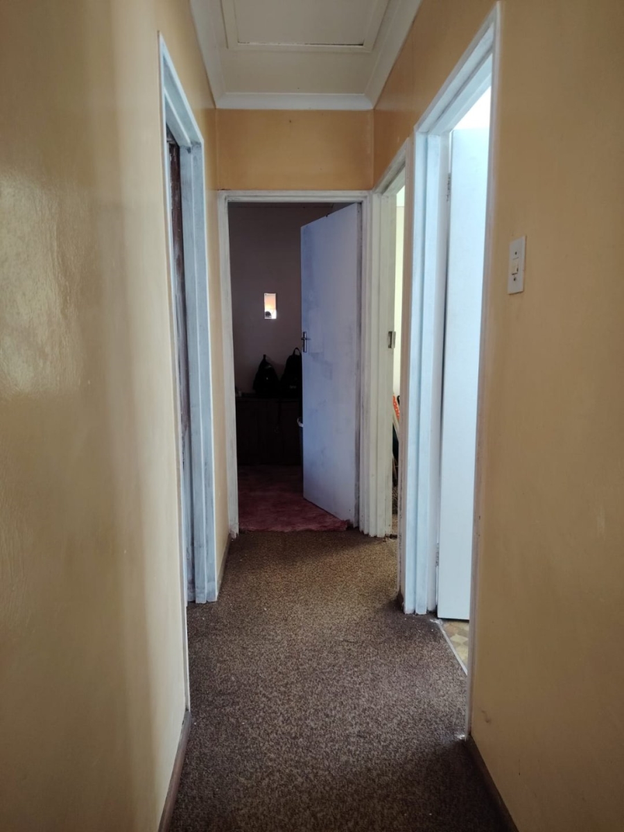 3 Bedroom Property for Sale in Park Village Western Cape